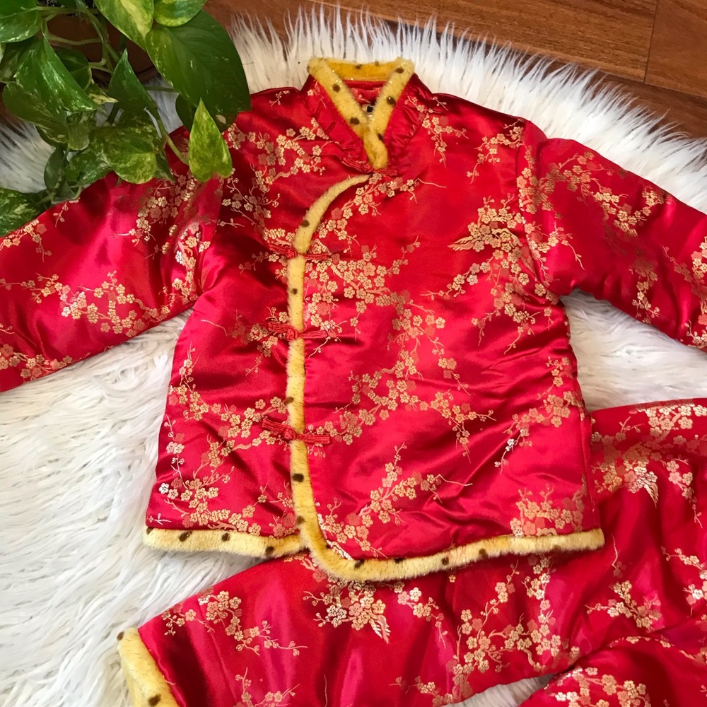 Chinese Traditional Set - Picture 2 of 5